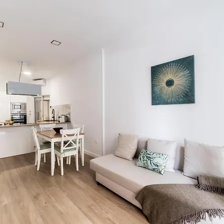 Apartment Moonkey - Apto. Albeniz, Con Acogedor Patio Alicante